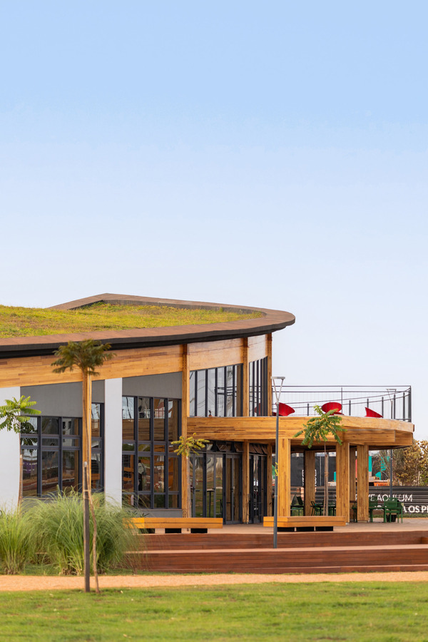 Casa Una, bâtiment culturel durable au Parque Una Uberlândia
